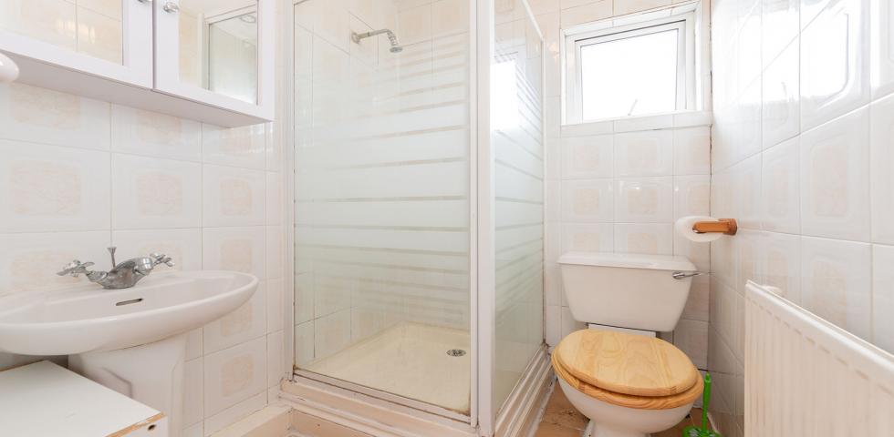 			1 Bedroom, 1 bath, 1 reception Flat			 Walm Lane, WILLESDEN GREEN